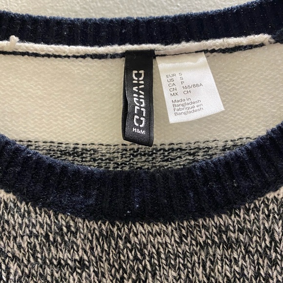 H&M Sweater - Picture 3 of 3